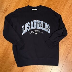 Women’s H&M oversized sweatshirt crewneck size small